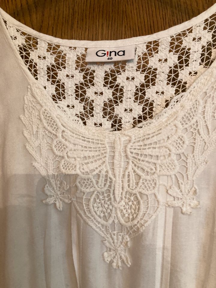 Weißes Sommerkleid mit Spitze in Gr. 40 in Düsseldorf