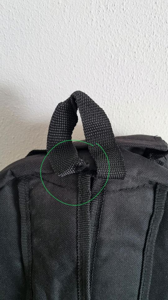 Rucksack schwarz grün in Kirchendemenreuth