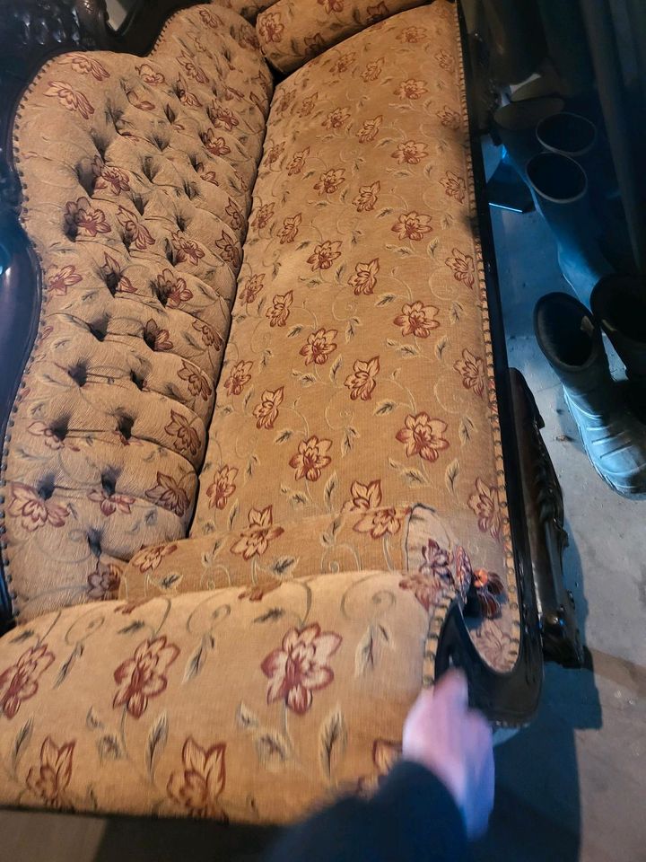 Sofa, alter Stil in Spantekow