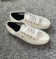 Tommy Hilfiger Sneaker Sachsen-Anhalt - Dessau-Roßlau Vorschau