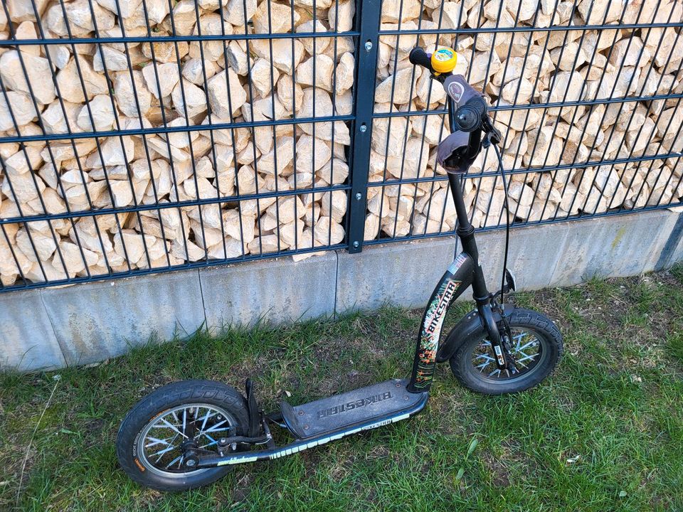 Roller, kinder in Hanau