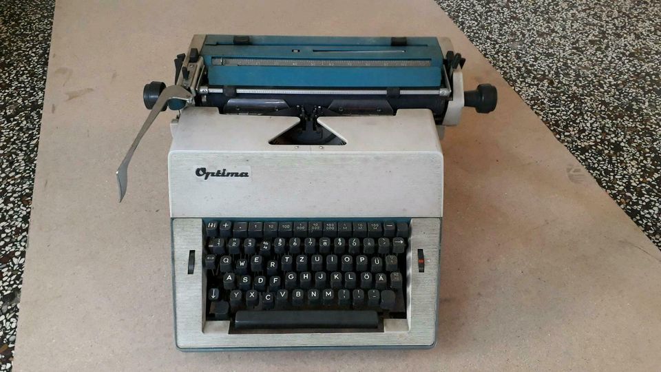 Schreibmaschine Optima in Bersteland