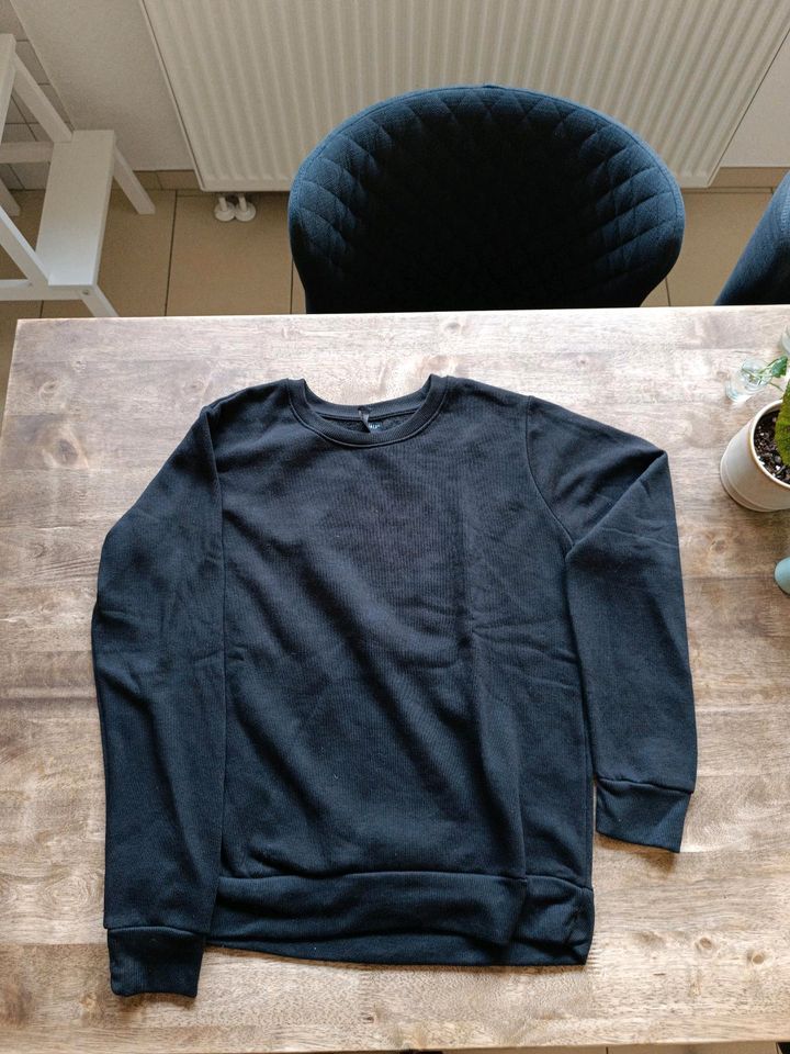 Schwarzer Pulli Sweatshirt Gr.L in Wolbeck