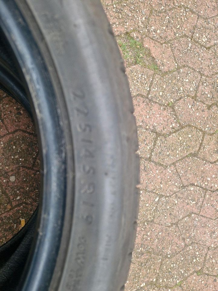 225/45/R19 Dunlop Sommer TOP in Krefeld