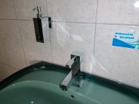 Seifenspender Armaturen Badewanne und Waschbecken Sachsen - Bad Lausick Vorschau