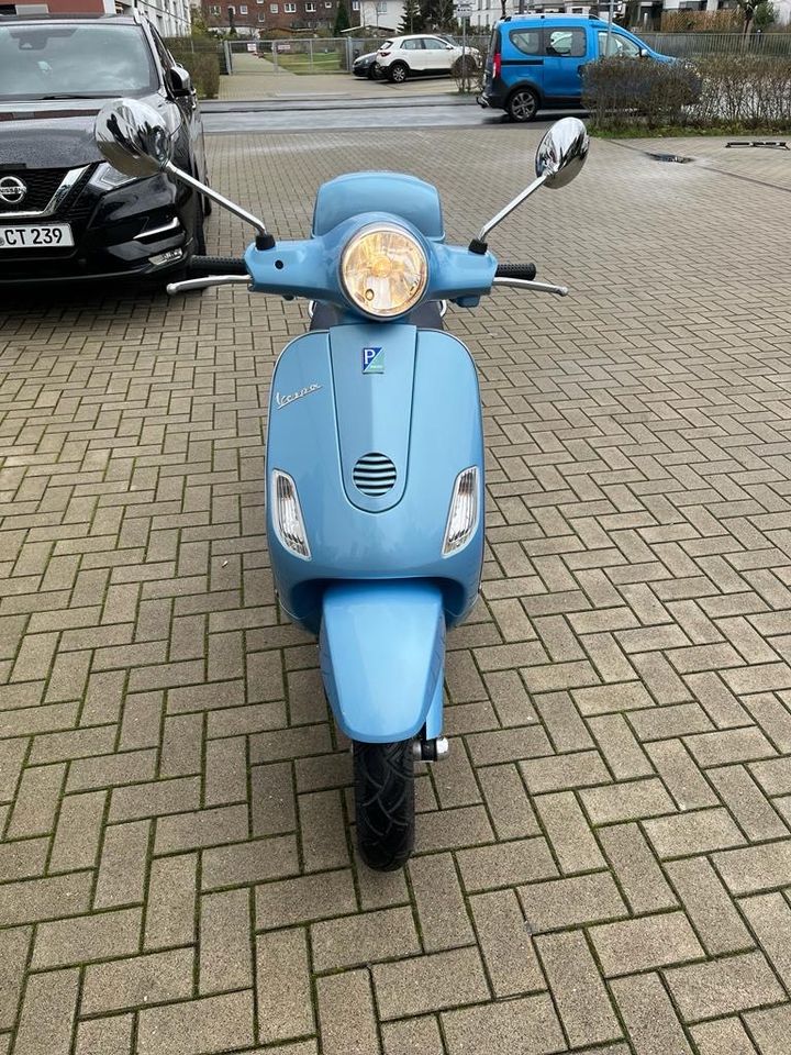 Piaggio Vespa … 500 km nur gefahren wie NEU in Köln