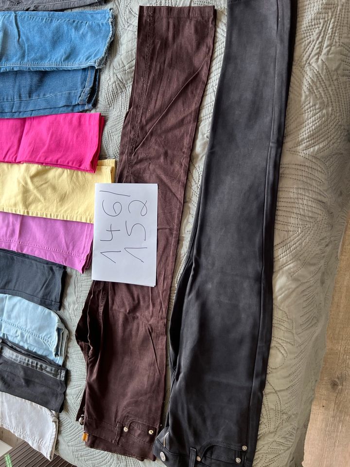 Kleidung Mädchen Hosen Gr. 146/152 ab 4€ VB/Stück in Nierstein