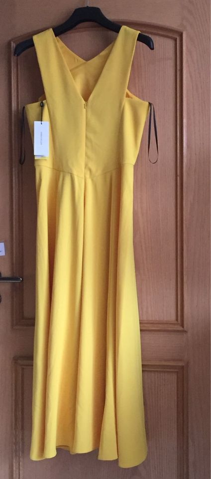 Kleid Karen millen Gr. 42 (eher 40) gelb in Sulzfeld am Main