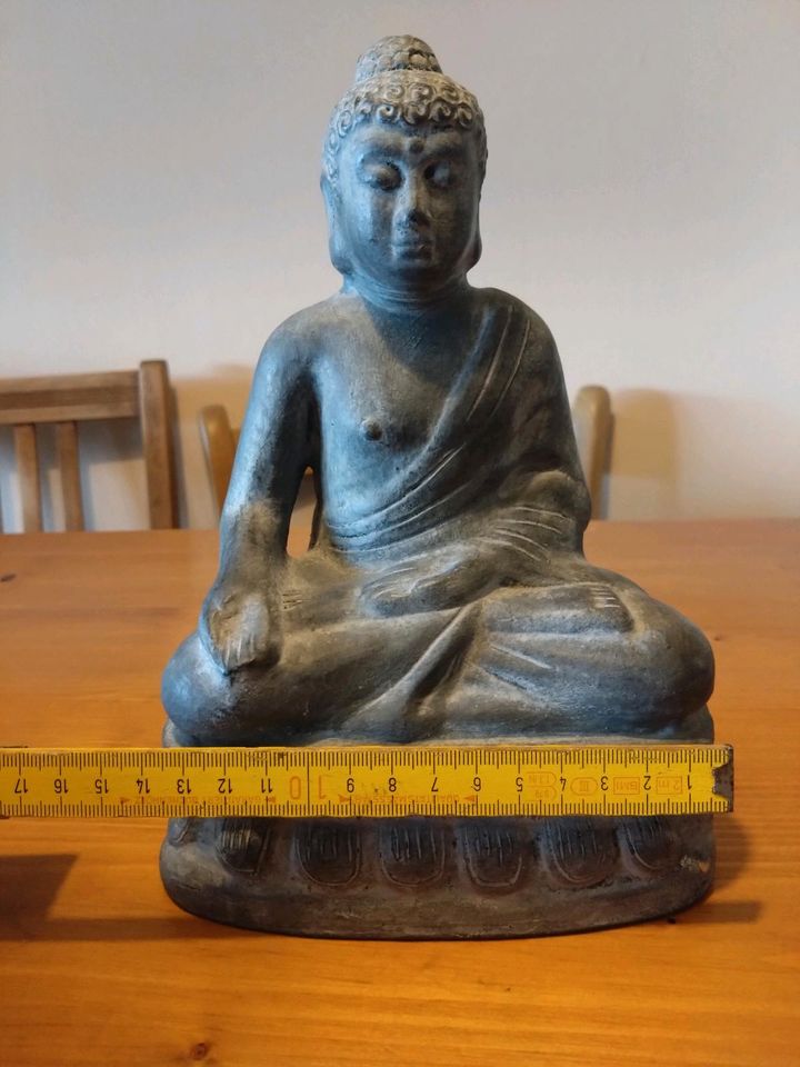 Buddhafigur 20cm aus Nepal in Leverkusen