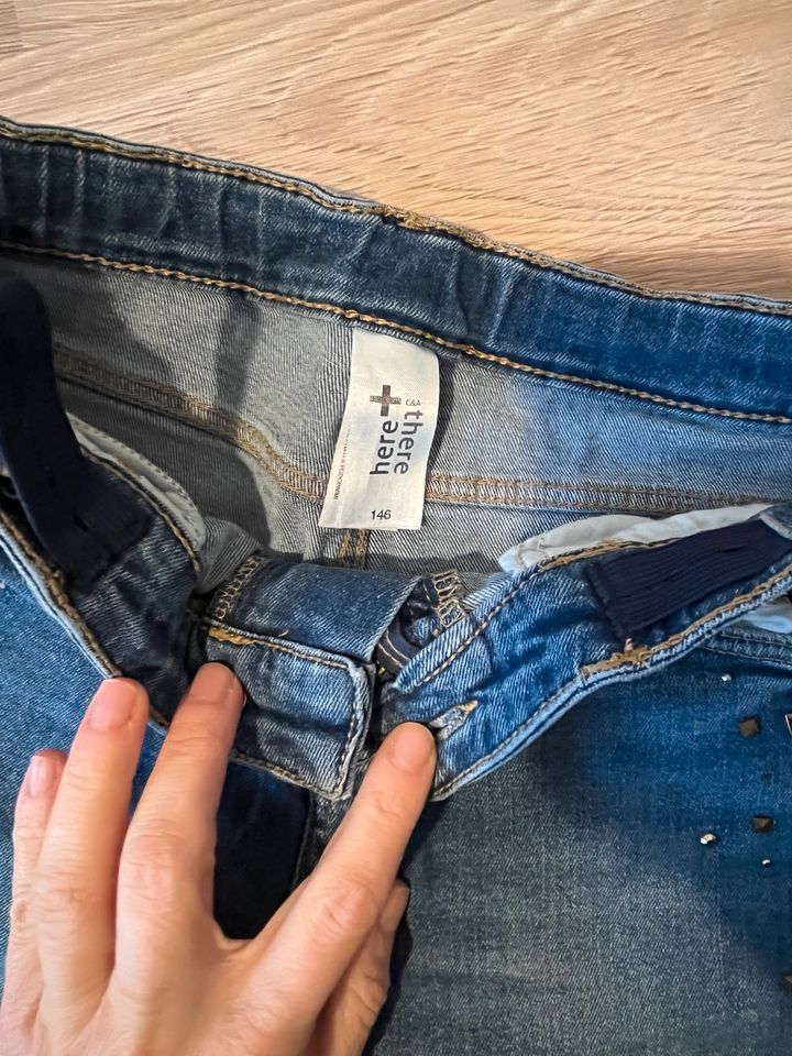 Jeans Hose Mädchen 146 C&A in Köln