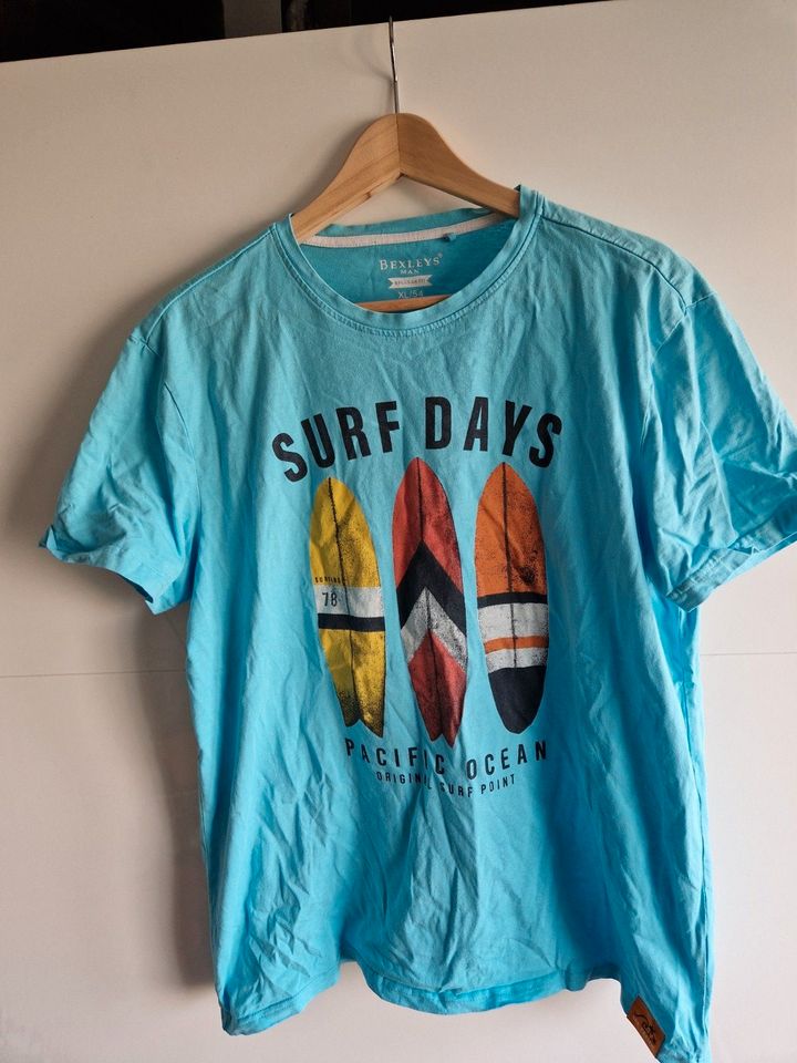 T-Shirt - Surfbretter Größe XL / 54, Regular fit in Berlin