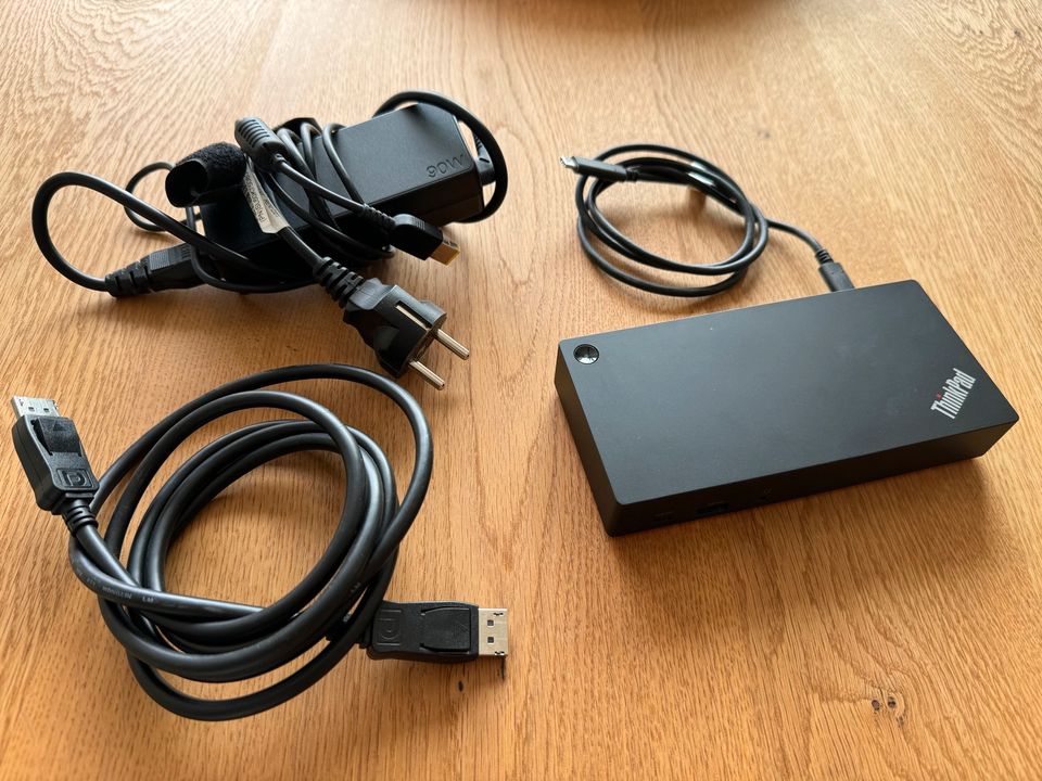 Lenovo ThinkPad USB-C Dock Gen2 | 40AS | 03X7609 | 4K AC-90W in Berlin