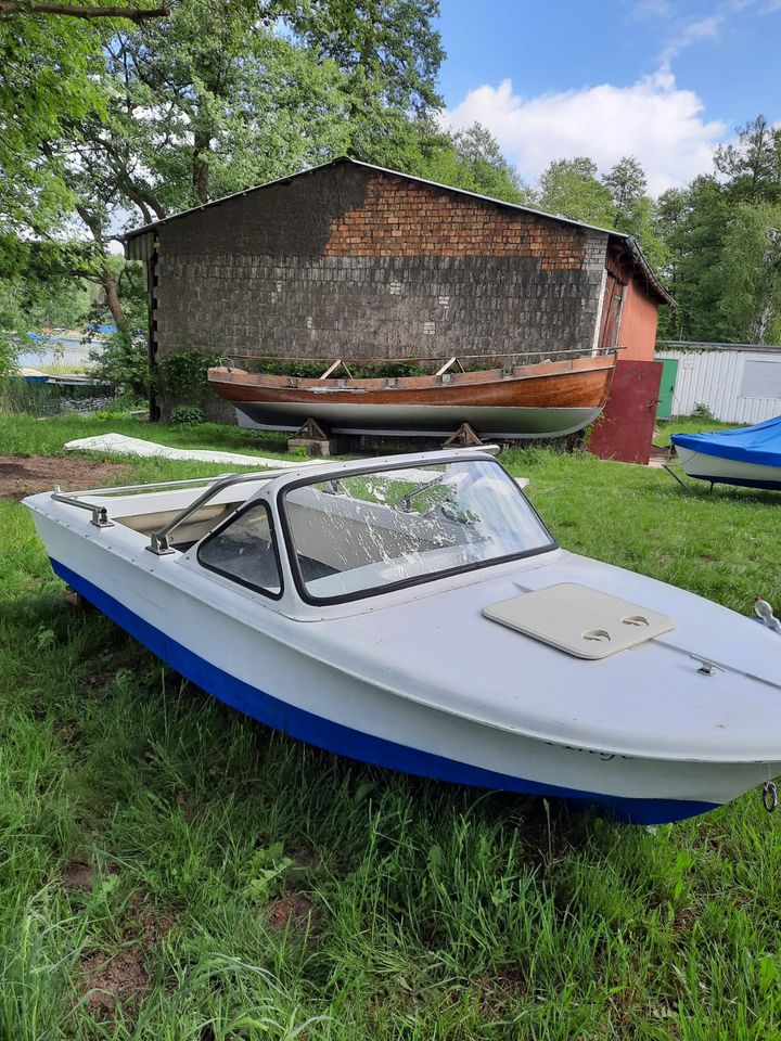 Bootskörper DDR Boot Trainer 2 mit Verdeck (Eigenbau) in Berlin