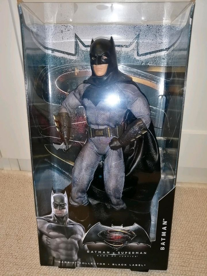 Batman Ken Barbie, Batman Puppe Mattel, Barbie Signature in Bonn