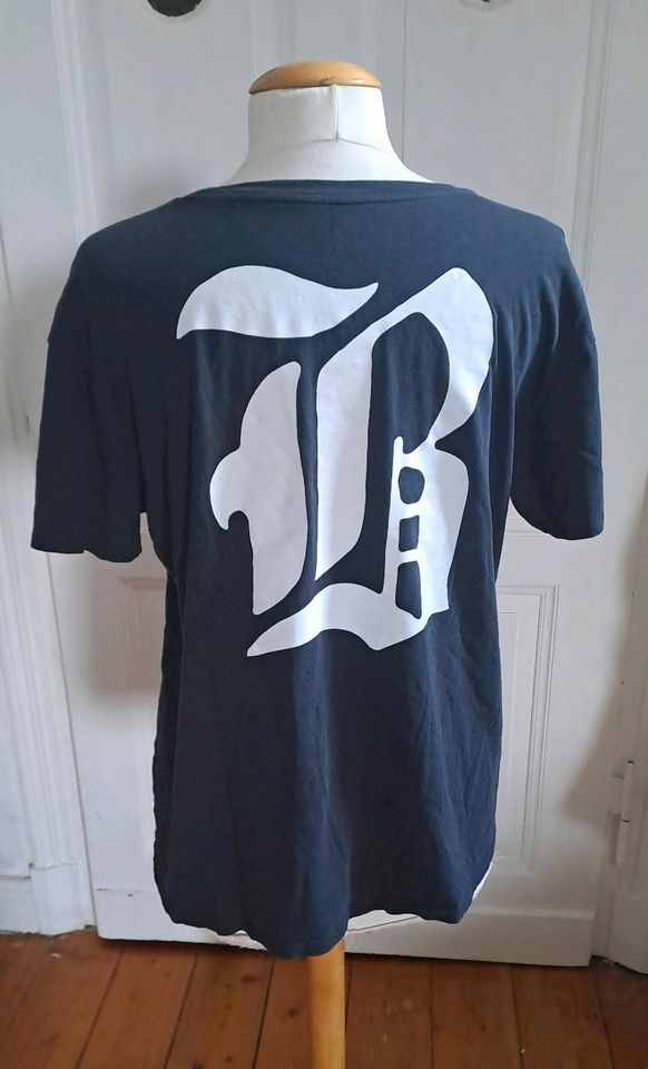 T-Shirt von BURTON Schwarz Aufdruck Weiß Gr. M L XL wie Neu in Wermelskirchen