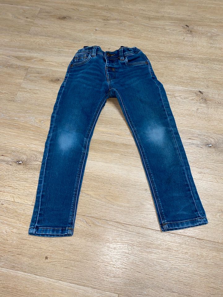 Jungen Jeans Hose Größe 110 Palomino blau in Ellhofen