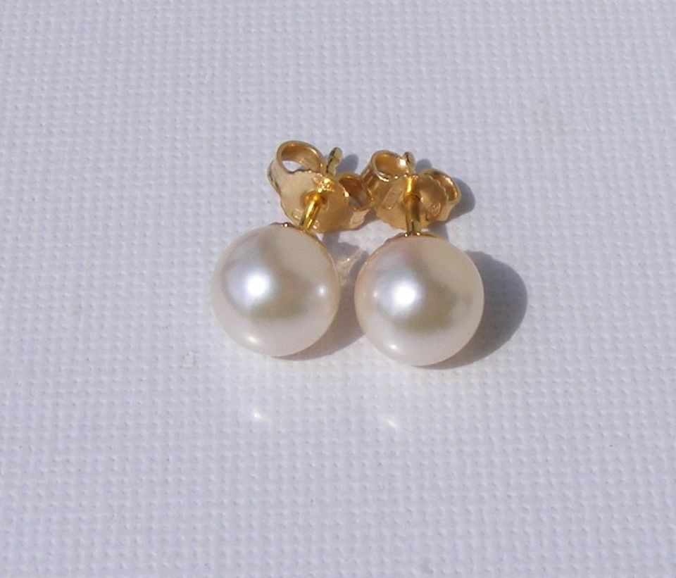 NEUW. Echte Perlen. 750 Gold Ohrringe (333/375/585/950) in Herborn