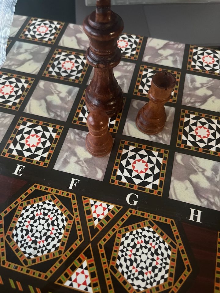 Schach Backgammon neu Holz in Ofen