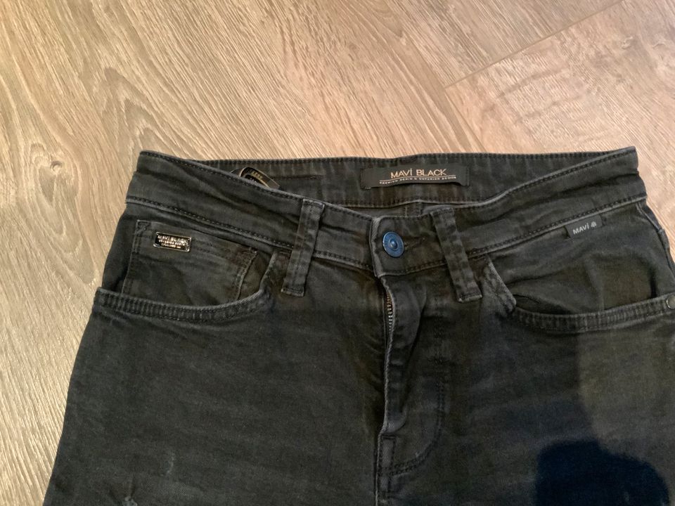 Neuwertige Herren MAVI Black Jeans Hose Gr. 28/32 in Rheinland-Pfalz -  Dichtelbach | eBay Kleinanzeigen ist jetzt Kleinanzeigen