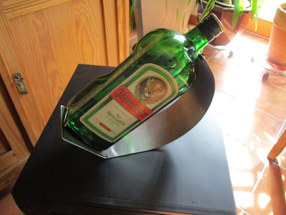 Dekorative 1,75L Flasche Jägermeister im Edelstahlhalter leer TOP in Blankenheim