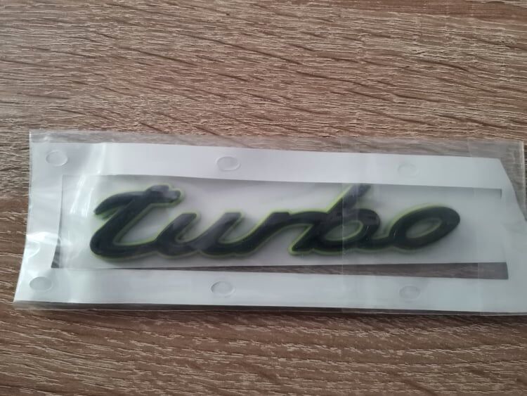 Turbo Black with Green Emblem Logo Schriftzug in Duisburg