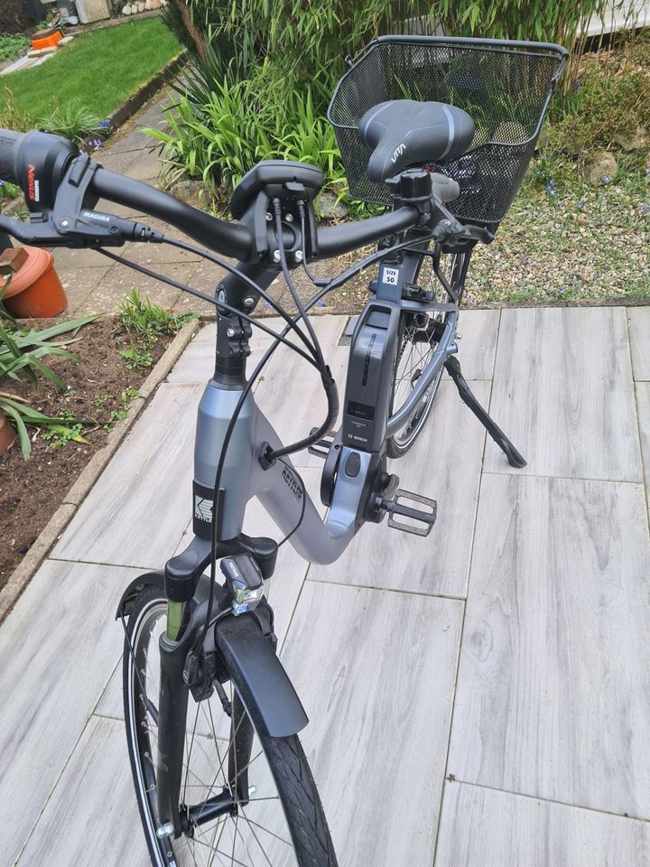 Kettler E-Bike Comfort -  nur 82 km - wie neu! in Hoisdorf 