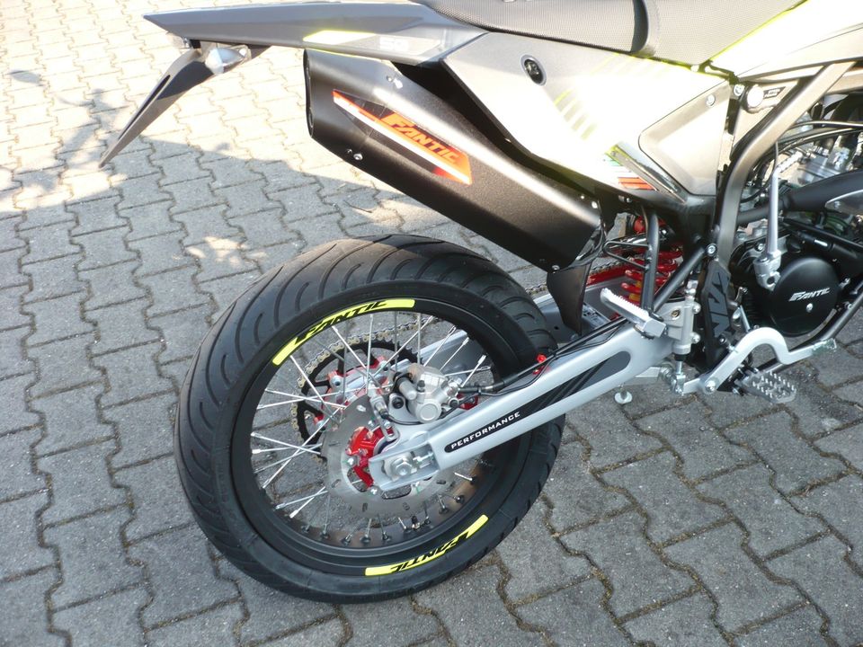 Fantic XM 50 Performance Supermoto no Beta Sherco in Friedberg