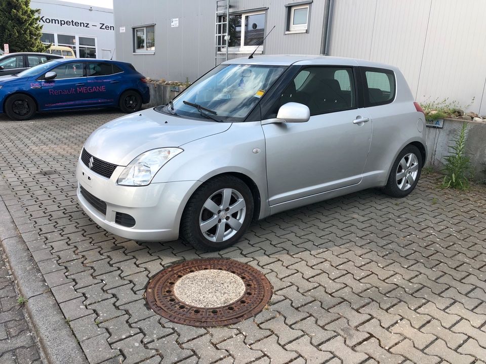 Suzuki Swift TÜV BIS 05/2026 in Karben