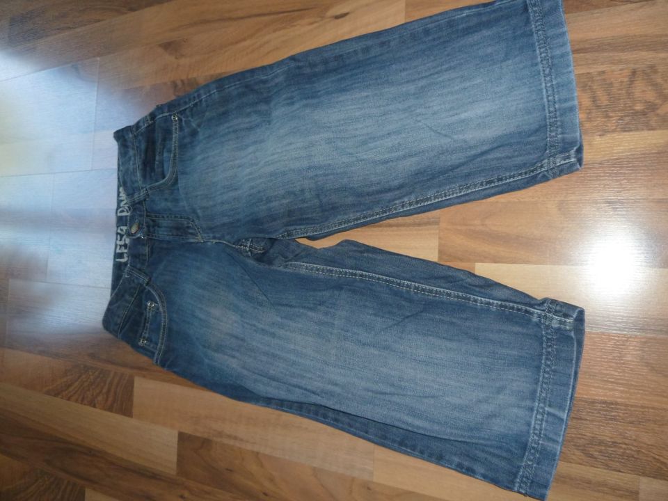 Gr. 158 slim kurze Hose Jeans Bemuda für Jungen Lemmi in Augsburg