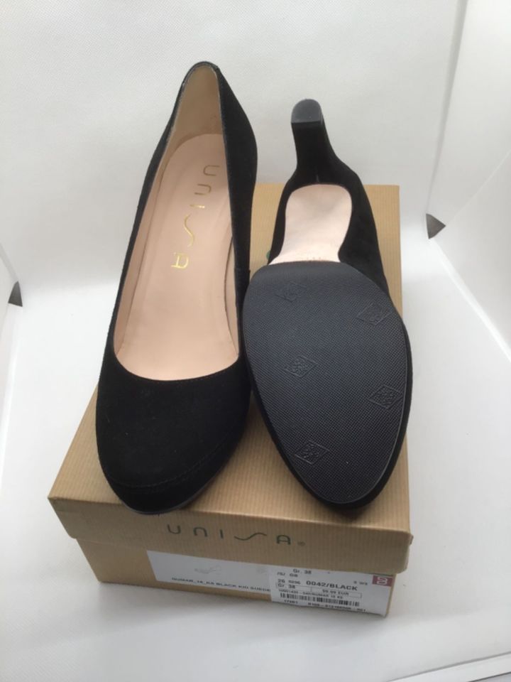 NEU!!! UNISA Pumps KS-black schwarz Gr.38 Versand in Metzingen