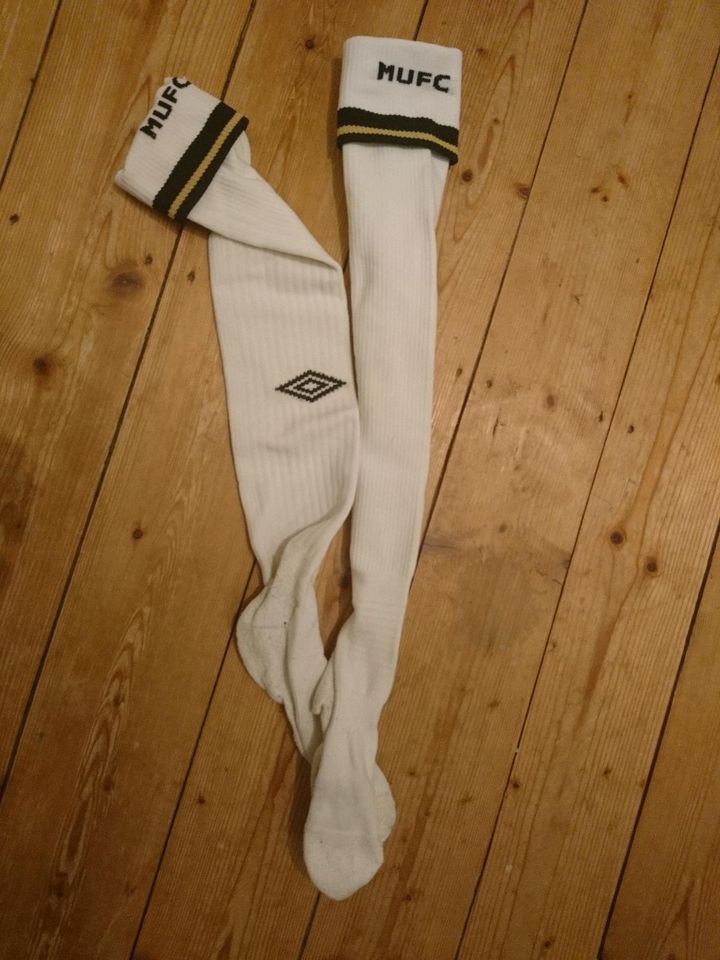 Manchester United MANU Stutzen 90er Original Umbro in Ronnenberg