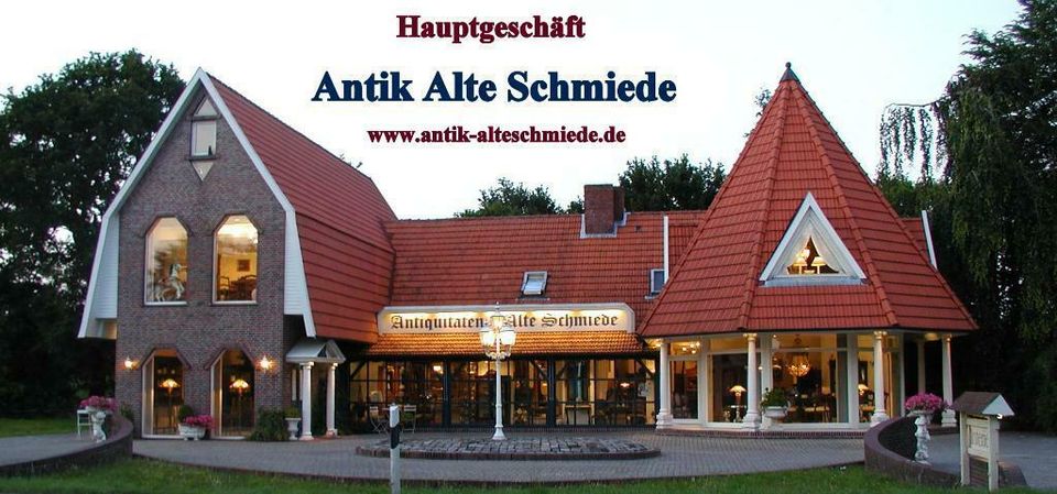 Gründerzeit Halbschrank in Aurich