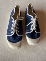 Vintage DDR Export Tennisschuhe, Größe 26,5 Baden-Württemberg - Forst Vorschau