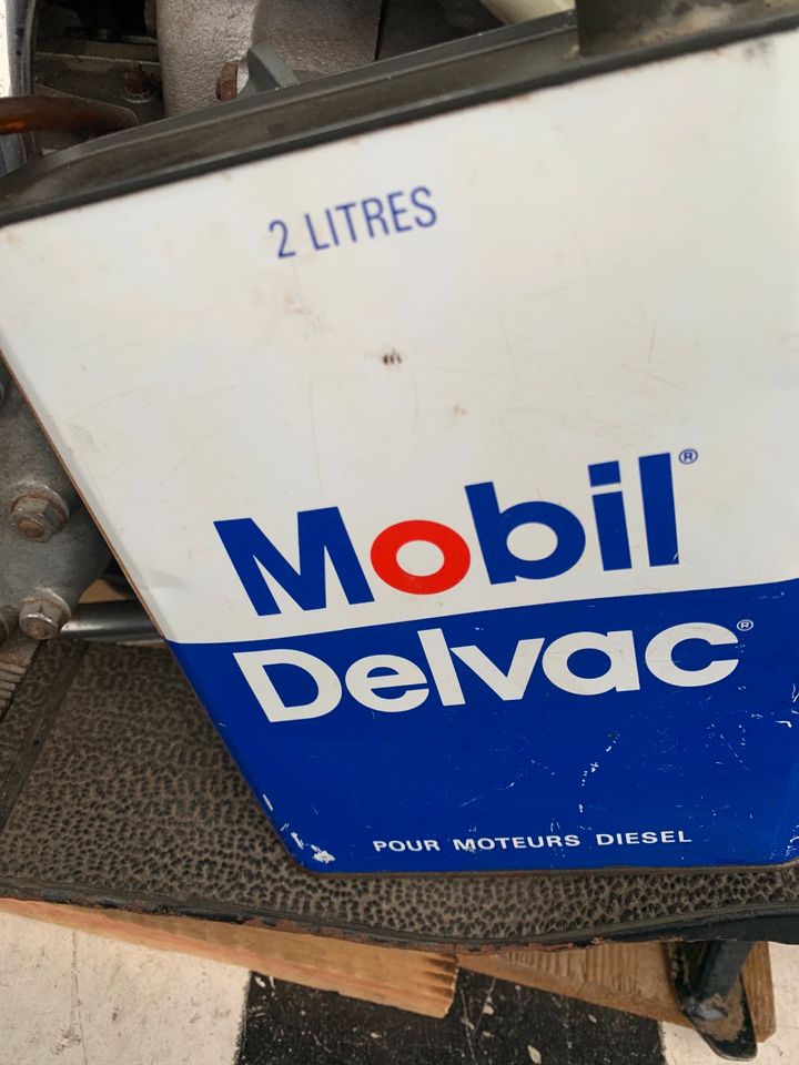 Mobiloil Öldose Delvac Pegasus 60er Jahre Vespa Scooter Man Cave in Korschenbroich