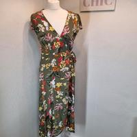 Grünes Maxikleid, Wickelkleid mit Blumen, S.Oliver Nordrhein-Westfalen - Herten Vorschau