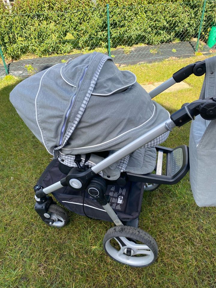 Kinderwagen von der Marke Teutonia- hellgrau in Meppen