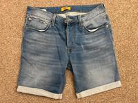 kurze Jack & Jones Hose in Größe M Sachsen - Niesky Vorschau