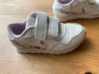 Nike Turnschuhe Weiß rosa Klett Kinder Größe 28,5 10. Düsseldorf - Benrath Vorschau