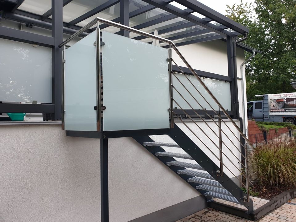 feuerverzinkte Metalltreppen, säurebeständige Balustraden in Saarbrücken