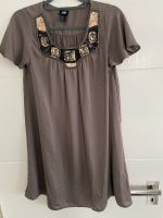 Kleid olive khaki grün Pailletten und Steinen in gold schwarz Niedersachsen - Hameln Vorschau