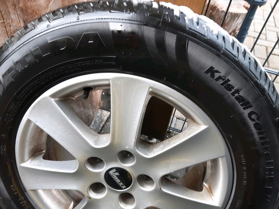 Winterreifen 215/65 R16 mit Borbet Alufelgen in Neuenrade