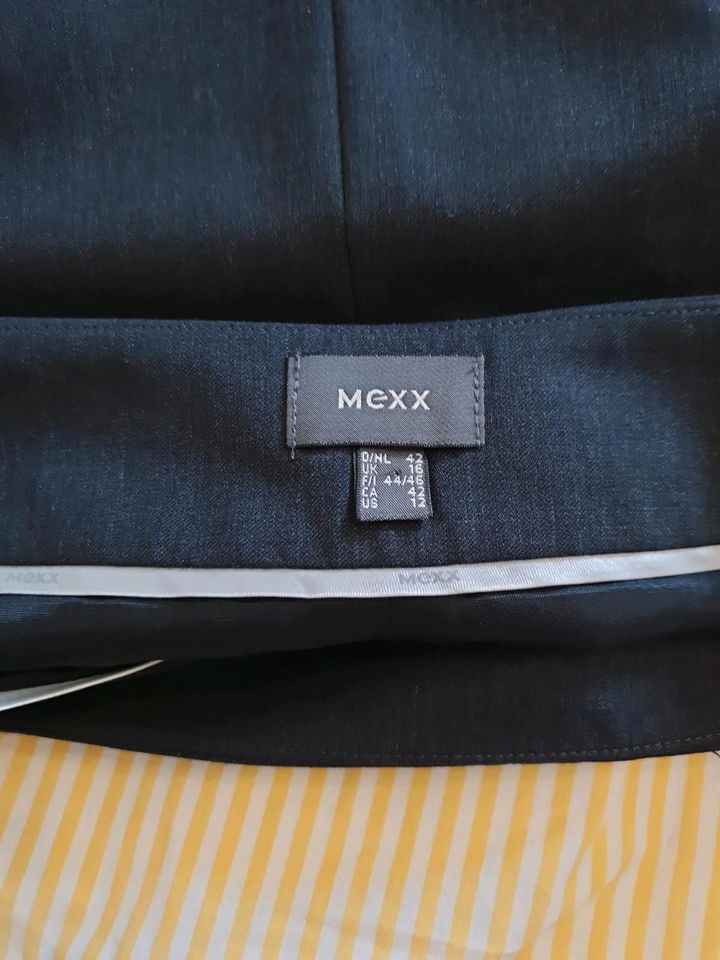 Rock von Mexx, Gr. 42, Wolle/Polyester in Bruck