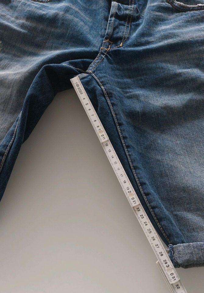 Herren Jeans Shorts edc in Mutterstadt