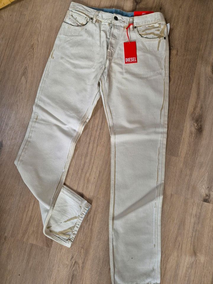 Diesel Jeans Gr. 32 *neu* UPE 350 € in Pastetten