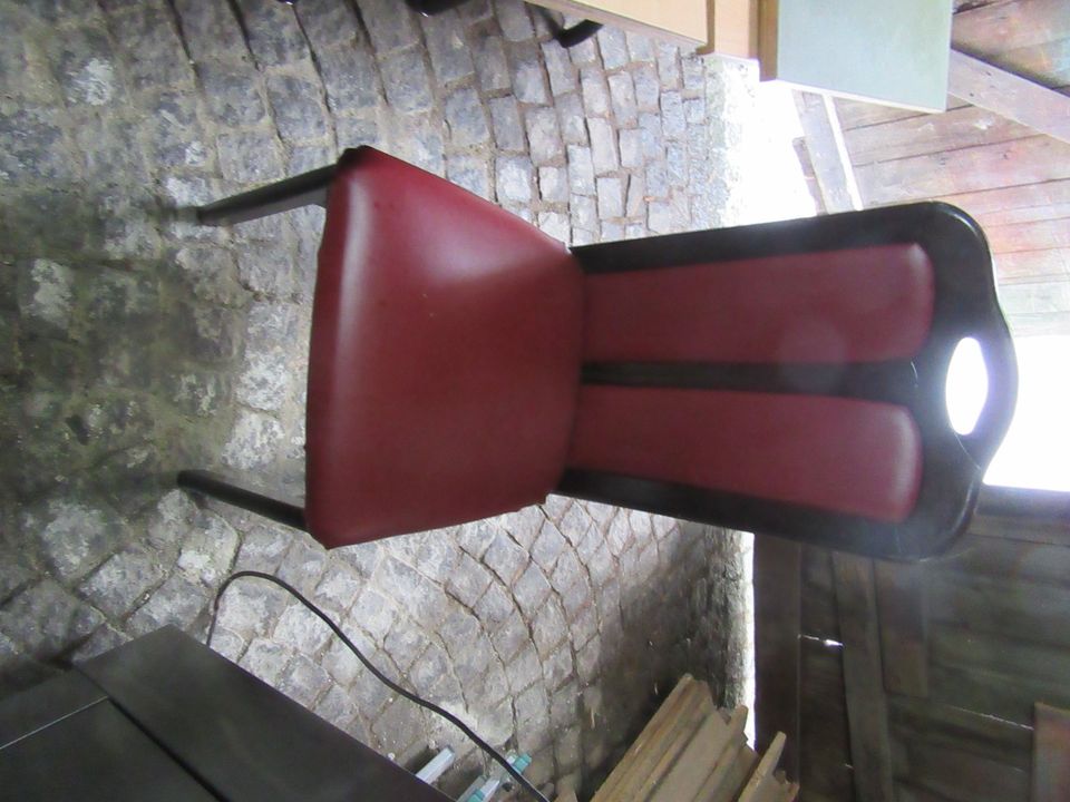 Stühle verschieden in Hohenwarth