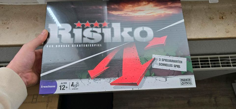 Risiko Deluxe Brettspiel in Winsen (Luhe)