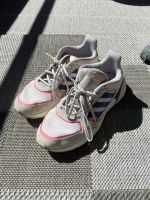 Adidas Schuhe Gr 39 1/3 Niedersachsen - Lüneburg Vorschau
