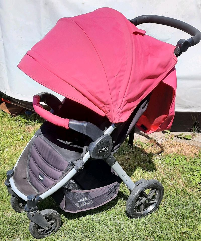 Britax Buggy B-Motion in Pink mit extra Verdeck und Zubehör in Nauen