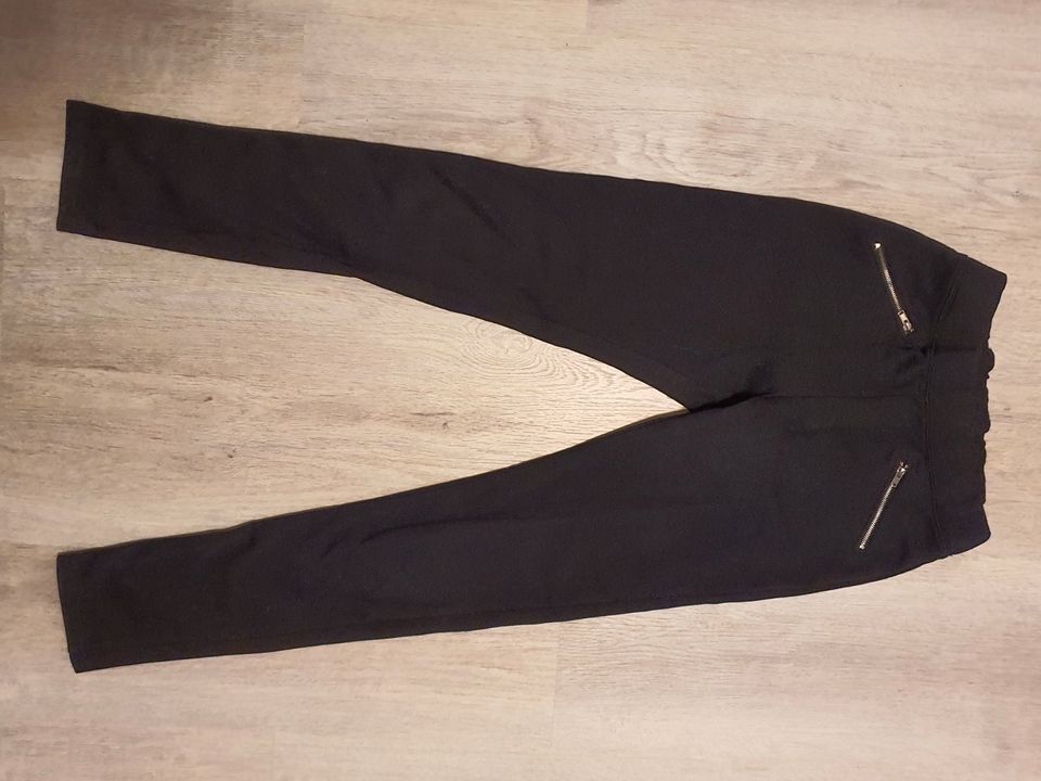 2 x Mädchen Hosen, Jogginghose, schwarze Hose Gr.158-164 in Mogendorf