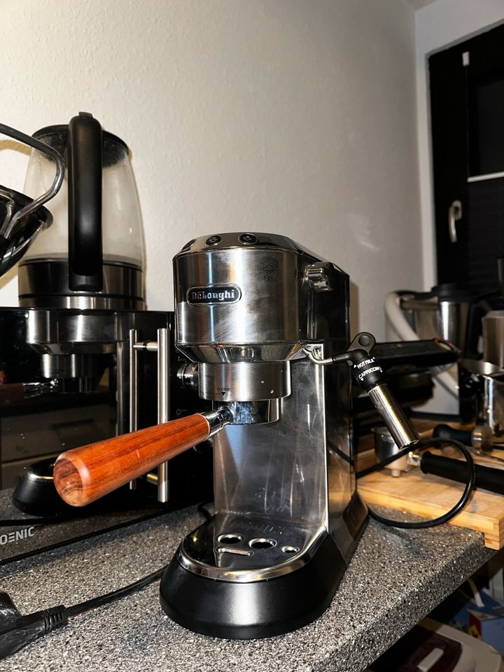 De Longhi Barista Set Siebträger Kaffeemaschine mit Mühle in Heiligenhaus